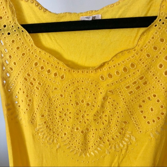 J. Crew XS yellow eyelet tank with scalloping - Picture 2 of 6